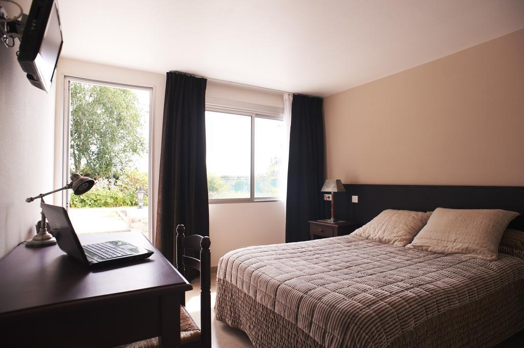 Hotel La Longue Vue Gennes-Val-de-Loire Bilik gambar
